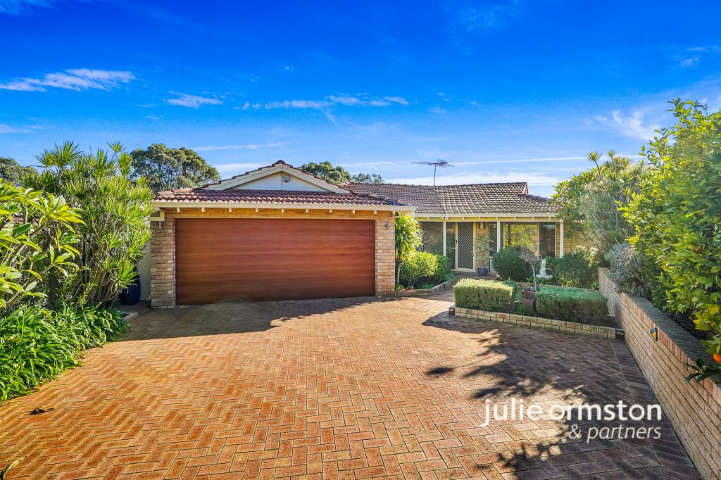 15b Landor Gdns, Woodvale, WA 6026