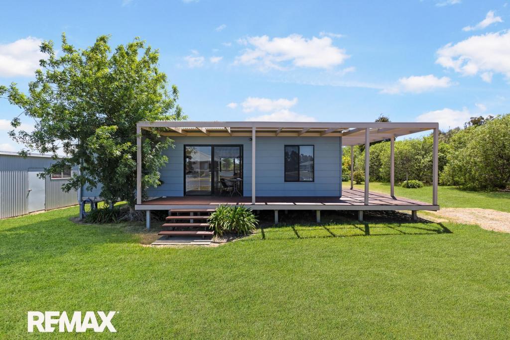 18 BROLGA GR, METUNG, VIC 3904