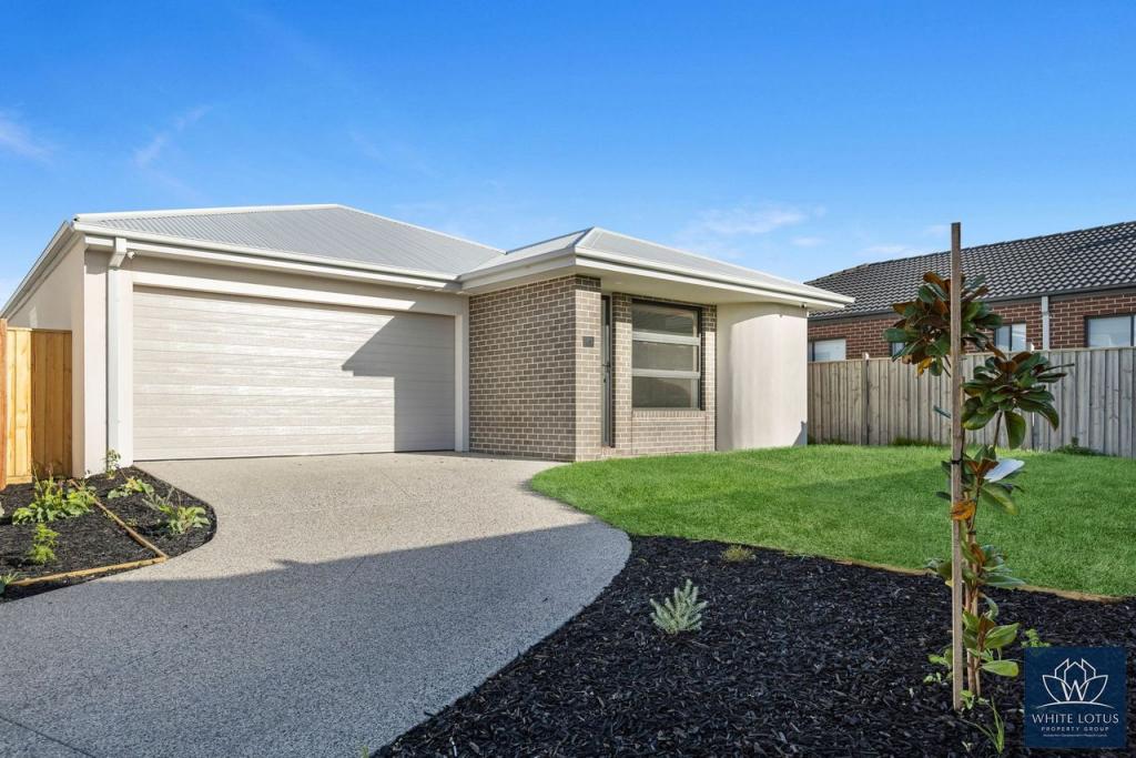 28 COMOX AVE, WYNDHAM VALE, VIC 3024