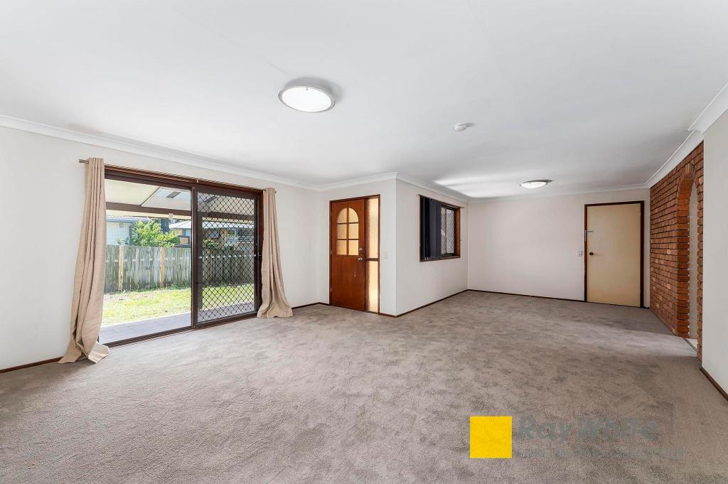 26 Crinum Cres, Southport, QLD 4215