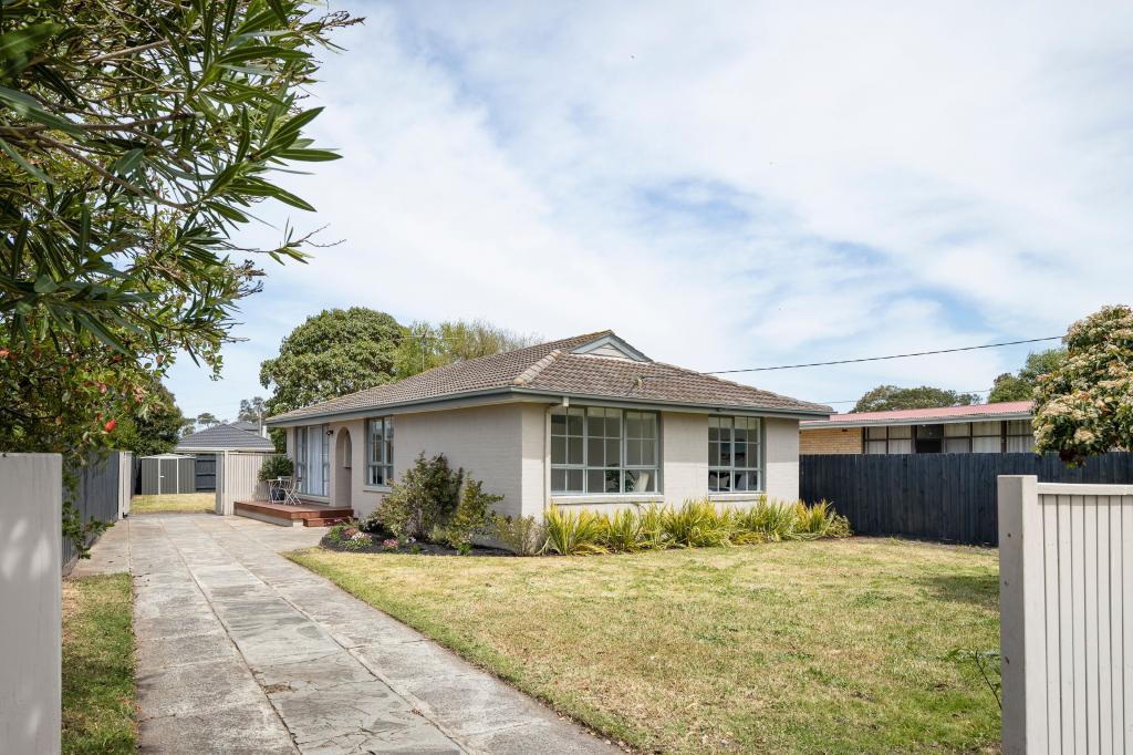 10 Charles St, Seaford, VIC 3198