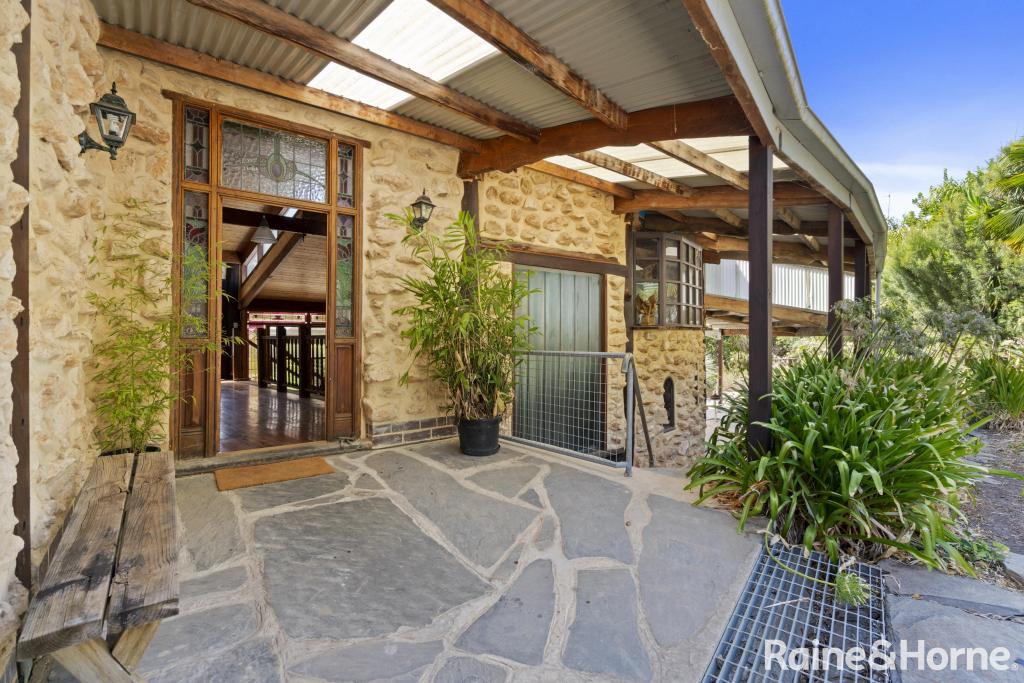 12 Mcharg Creek Rd, Bull Creek, SA 5157