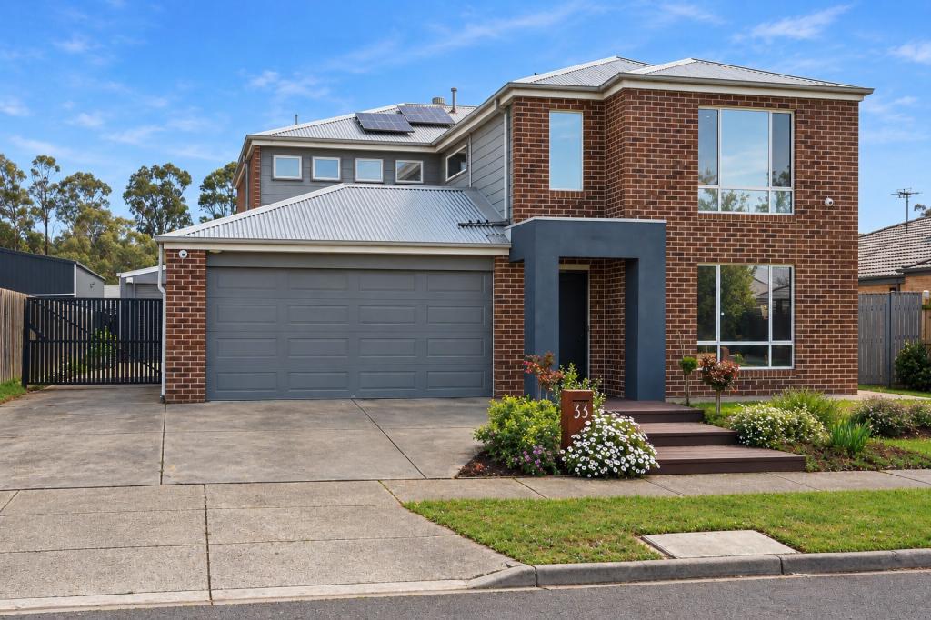 33 FITZROY WAY, WHITTLESEA, VIC 3757