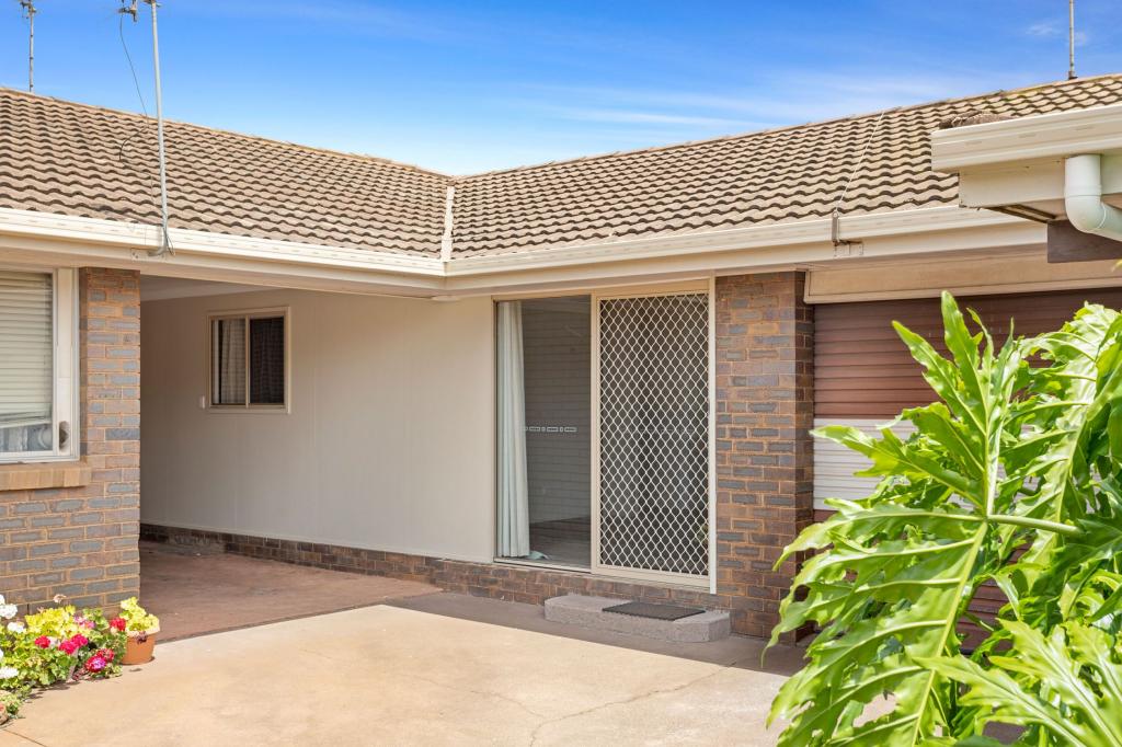 3/3a Mcdowall St, Newtown, QLD 4350