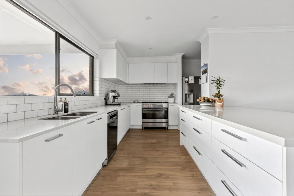 121 Kensington Rd, Leopold, VIC 3224