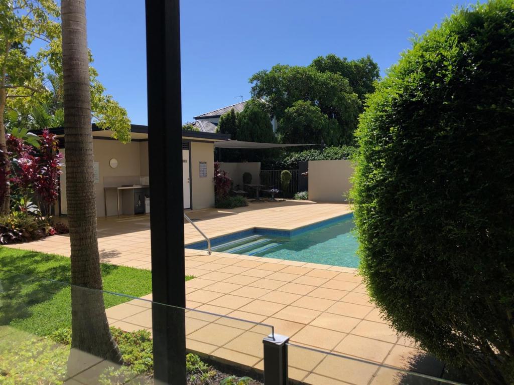 14/12 Bayview St, Runaway Bay, QLD 4216