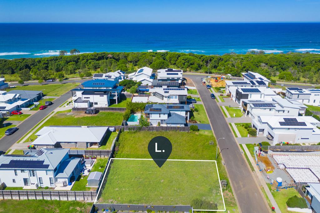 15 WATERSIDE WAY, LAKE CATHIE, NSW 2445