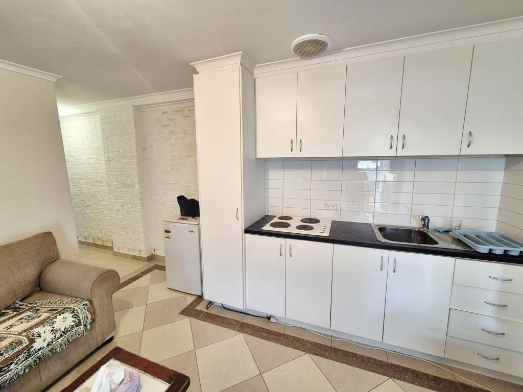 A/10 Salvia St, St Albans, VIC 3021