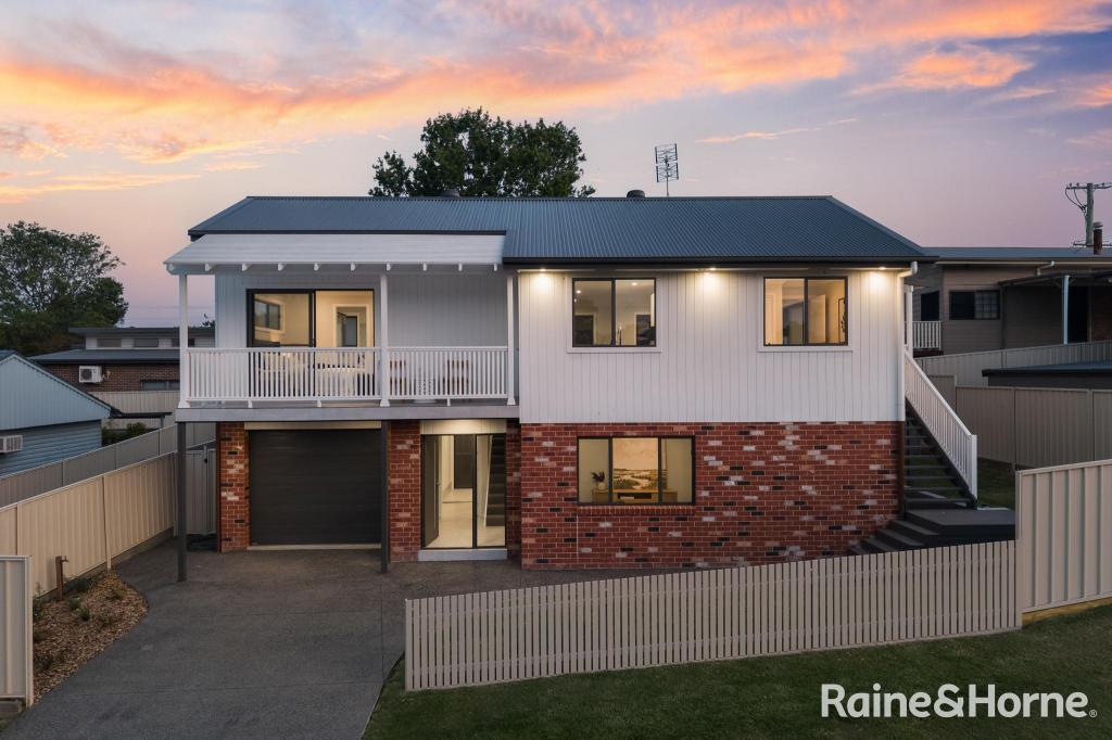 2/214A GEORGE ST, EAST MAITLAND, NSW 2323