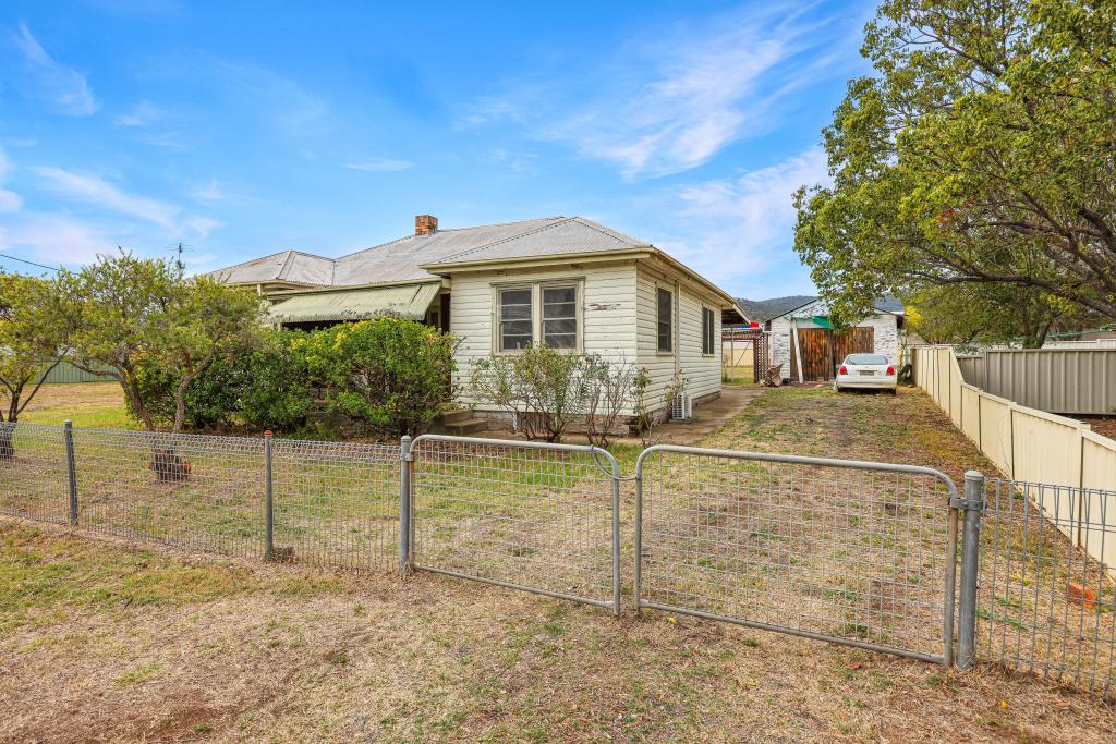 6 Belmore St, Scone, NSW 2337