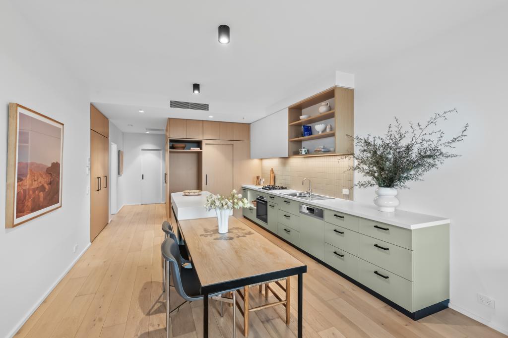 205/2a Flinders St, Thornbury, VIC 3071