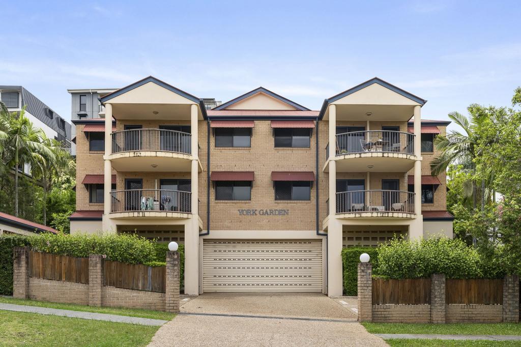2/54 York St, Indooroopilly, QLD 4068