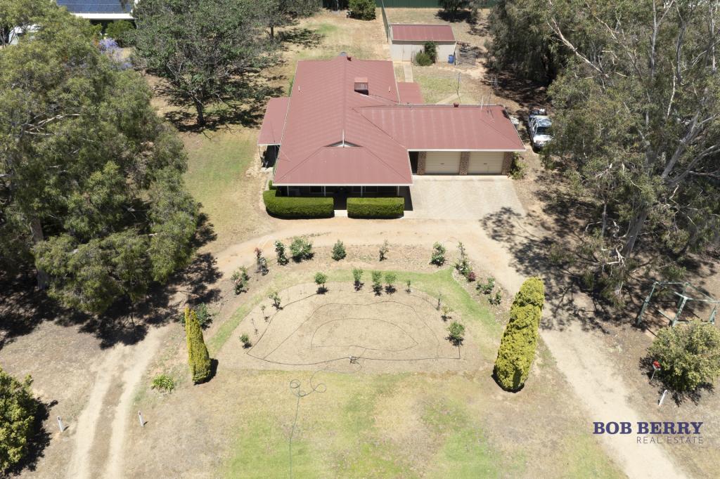 2 Crossley Dr, Narromine, NSW 2821