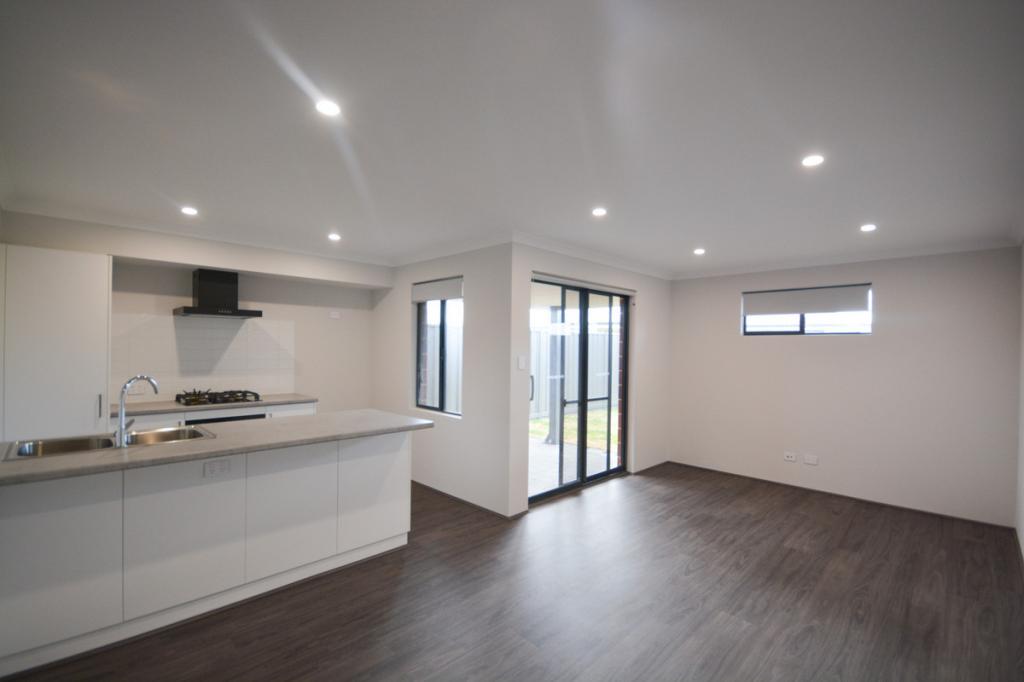 8b Inbat Ct, Dudley Park, WA 6210