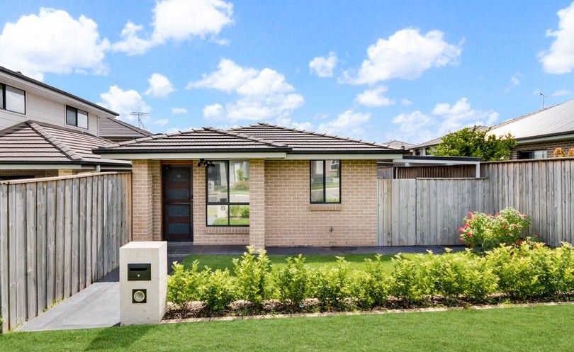 4 O'LOUGHLAN ST, BARDIA, NSW 2565