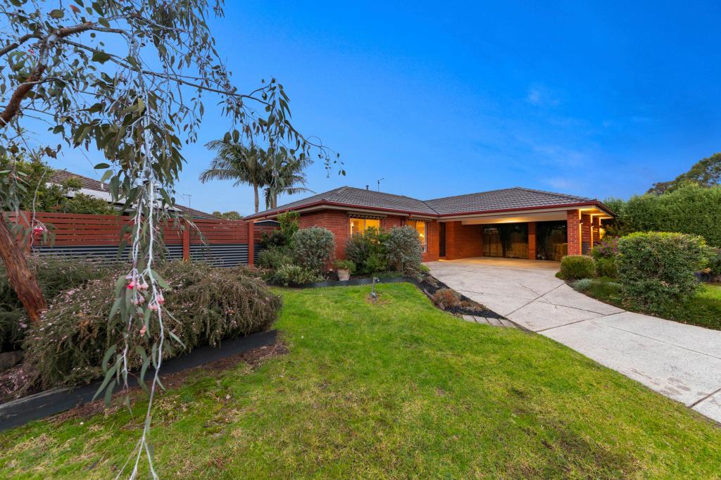 22 Maria Cres, Pakenham, VIC 3810