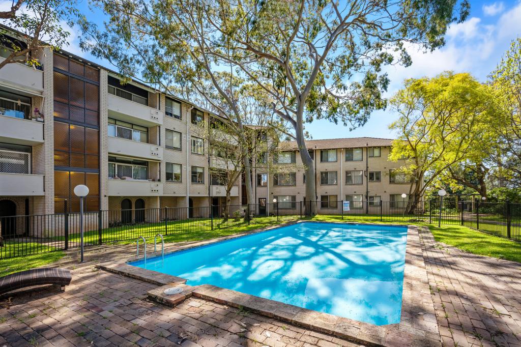 15/122-132 Georges River Rd, Croydon Park, NSW 2133
