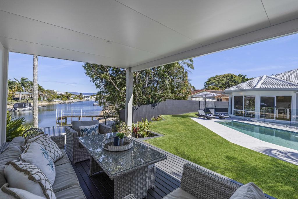 33 Rudd St, Broadbeach Waters, QLD 4218