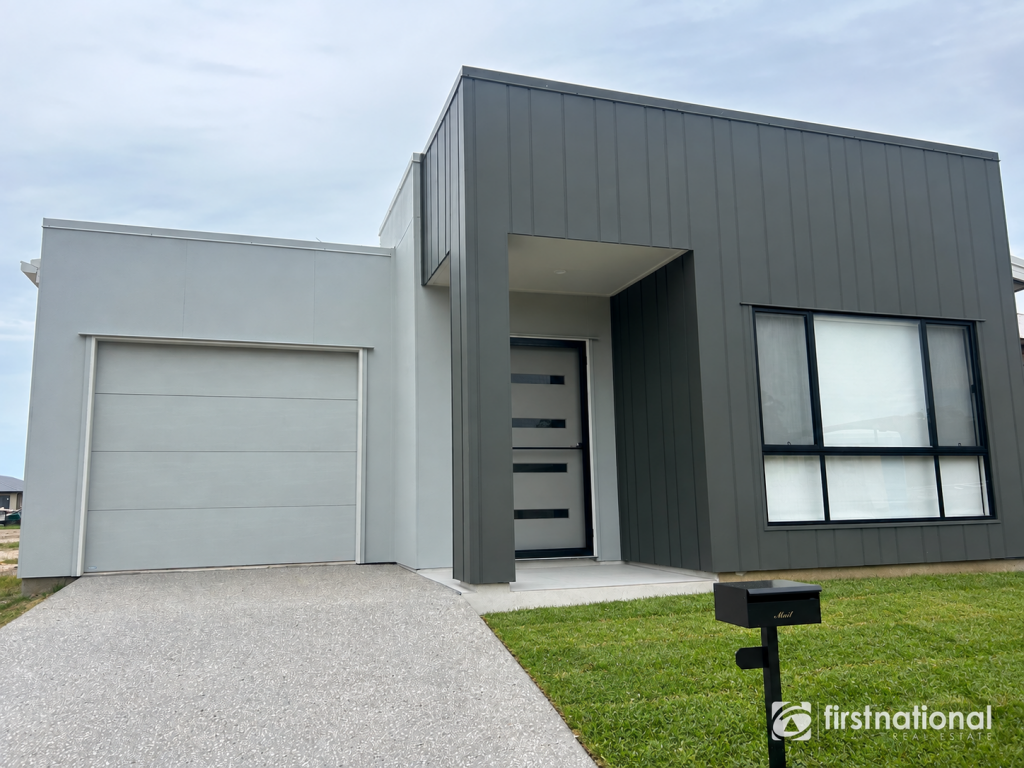 32 Bloom Dr, Morayfield, QLD 4506