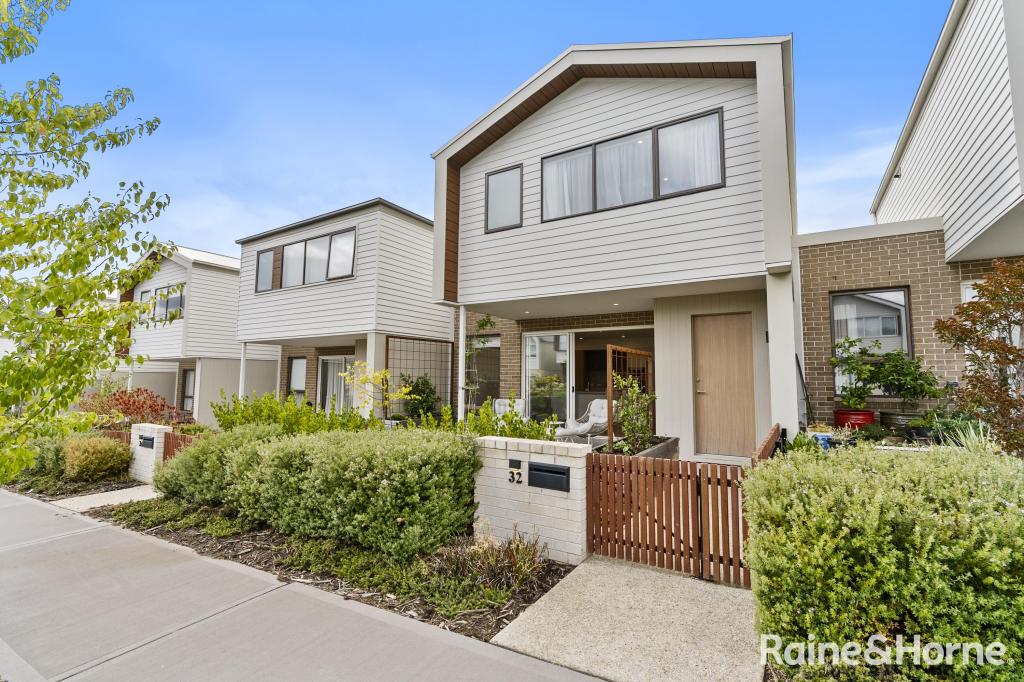 32 PAPERBARK CRES, KINGSTON, TAS 7050