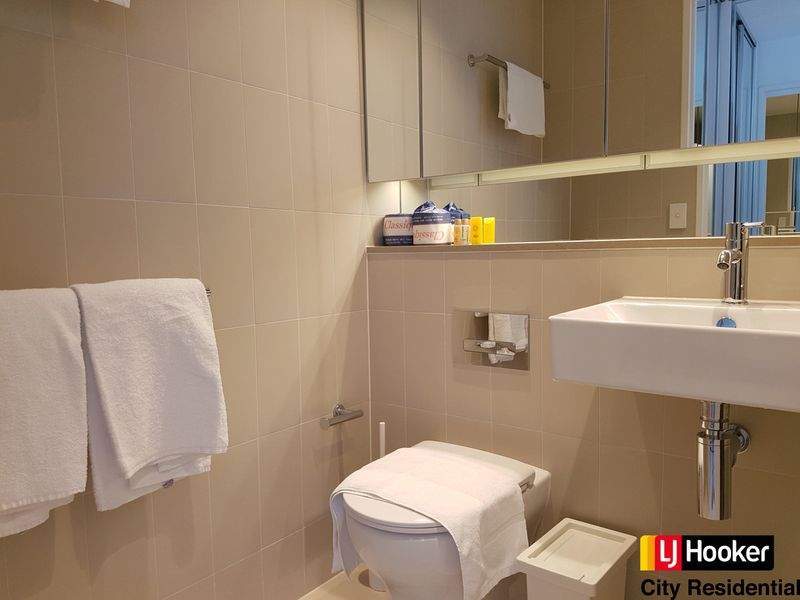 1110s/883 Collins St, Docklands, VIC 3008