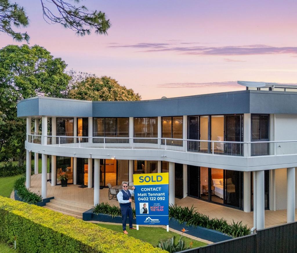 27 The Rampart, Redland Bay, QLD 4165