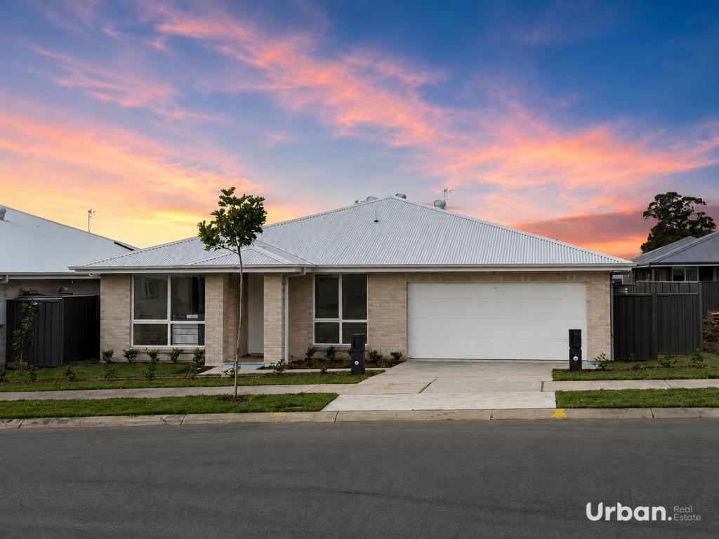 13 Melton Cl, Farley, NSW 2320