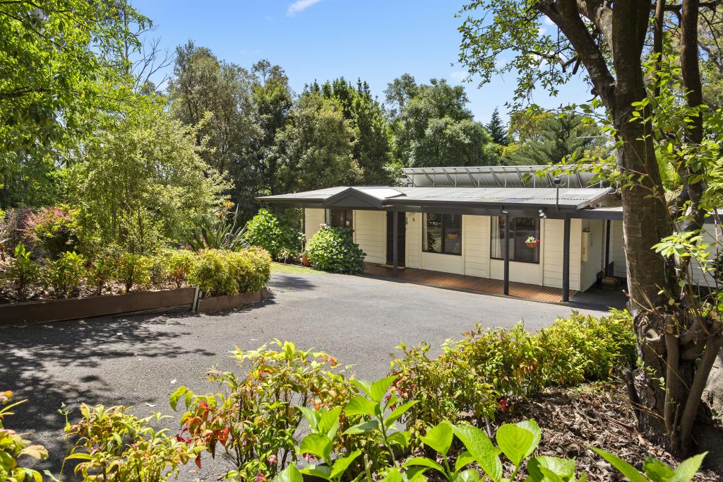 8 Innes Rd, Gembrook, VIC 3783