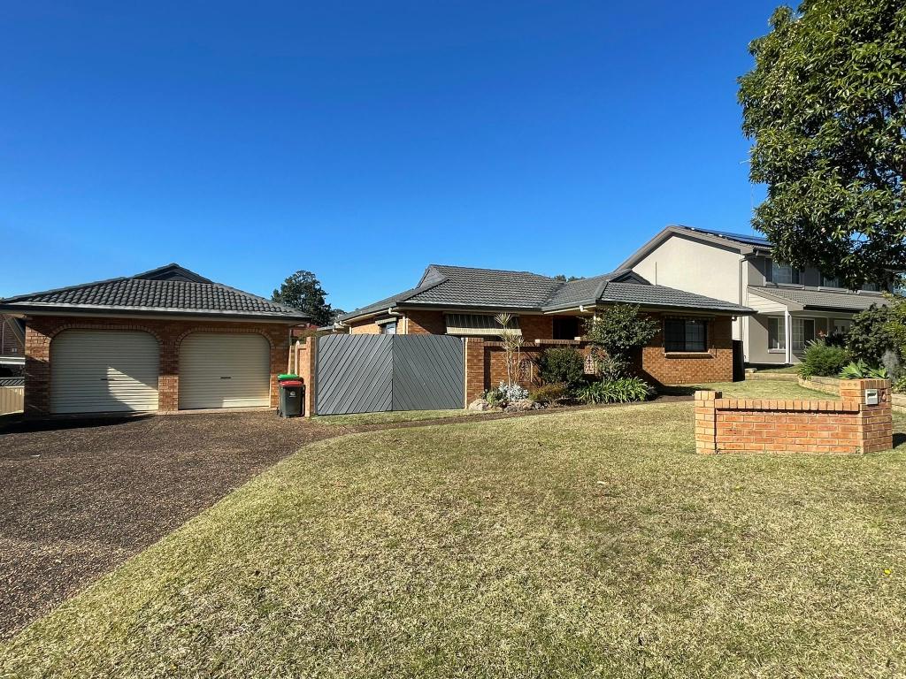 7 WYCHWOOD PL, CASTLE HILL, NSW 2154