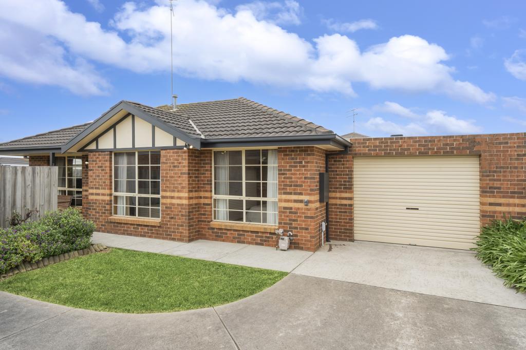 2/37 Oakwood Cres, Waurn Ponds, VIC 3216