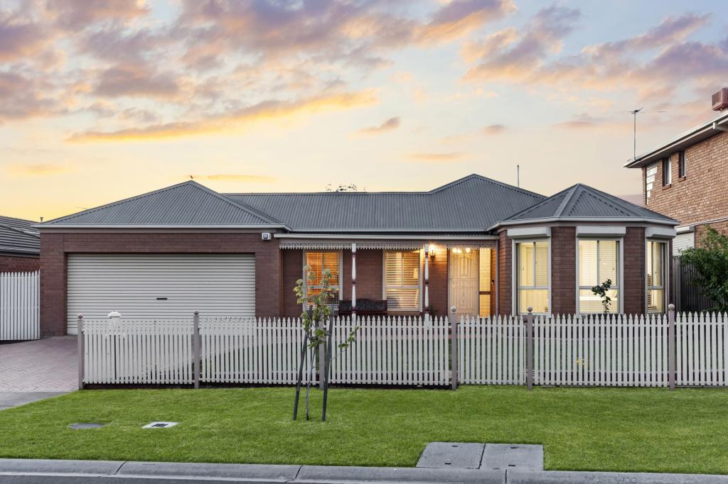 3 Dryburgh Pl, Hillside, VIC 3037