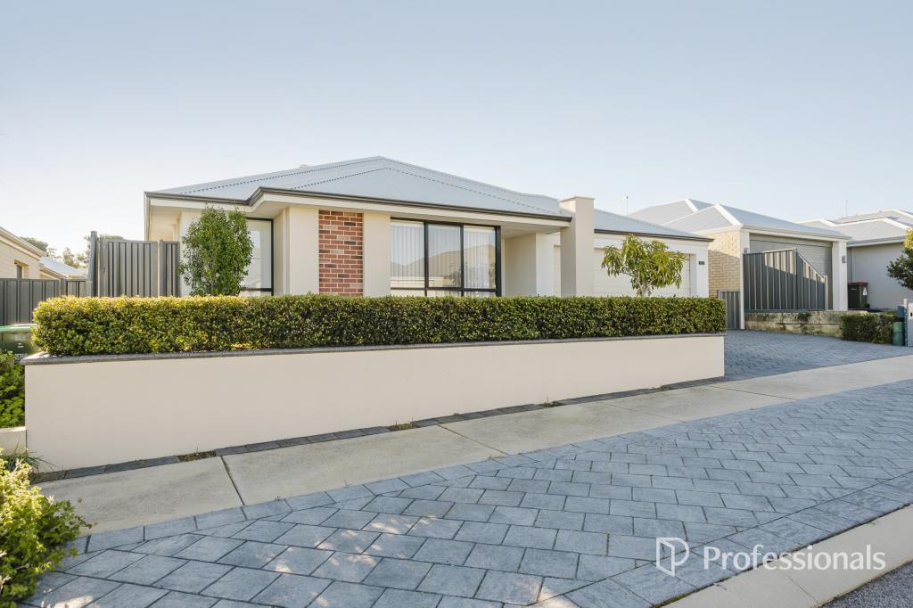 11 PRESS ST, YANCHEP, WA 6035