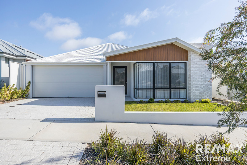 155 HAWKSBILL DR, ALKIMOS, WA 6038