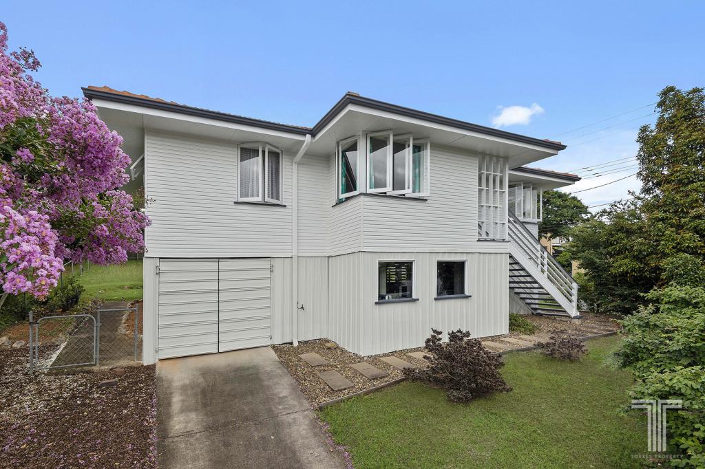 121 Wecker Rd, Mansfield, QLD 4122