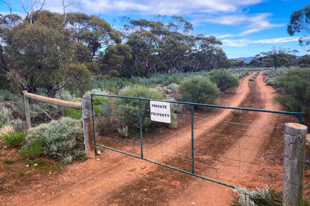 1 Swallows Nest Rd, Cowell, SA 5602