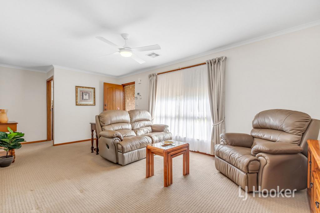 72 Jacaranda Dr, Craigmore, SA 5114