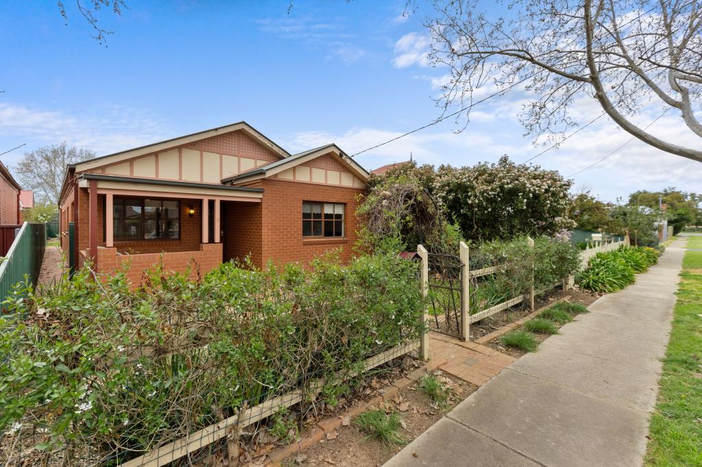 9 Gossett St, Wagga Wagga, NSW 2650