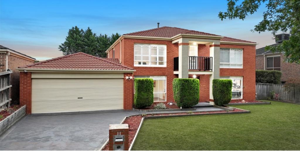11 Sovereign Crest Bvd, Rowville, VIC 3178