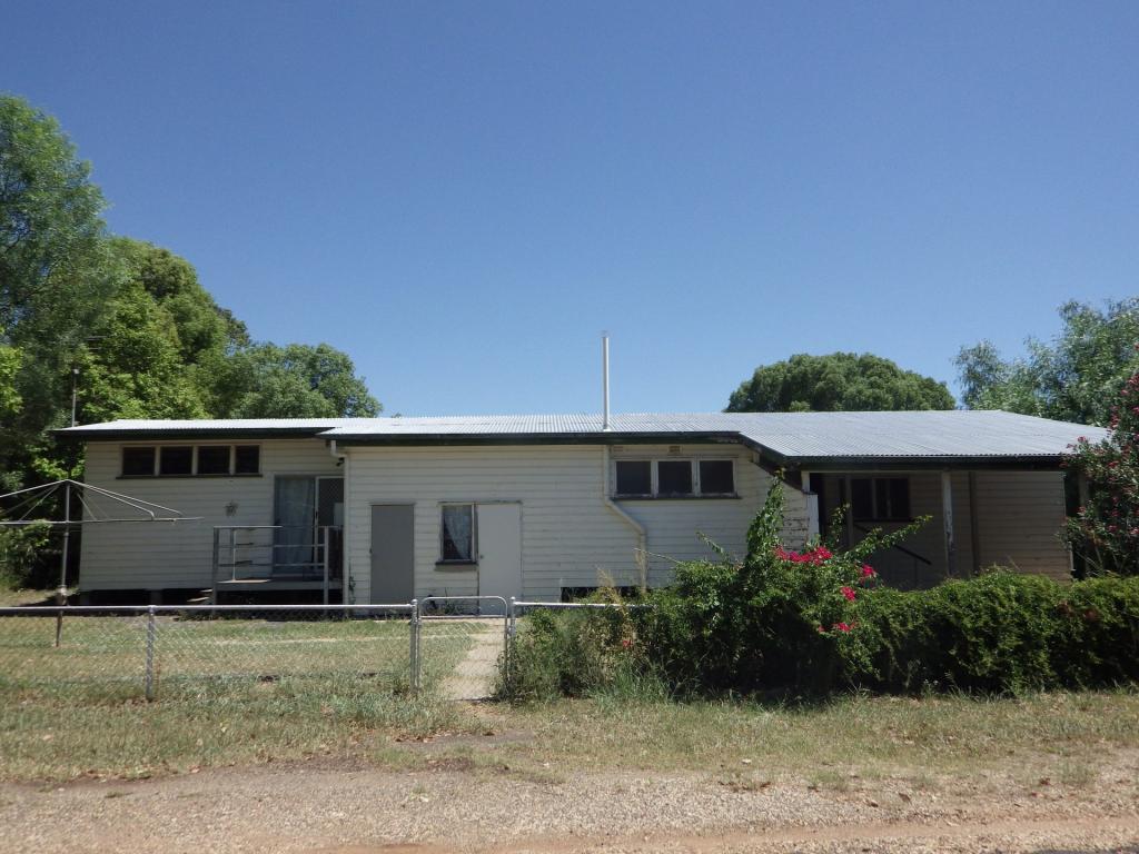 57 Mary St, Mitchell, QLD 4465