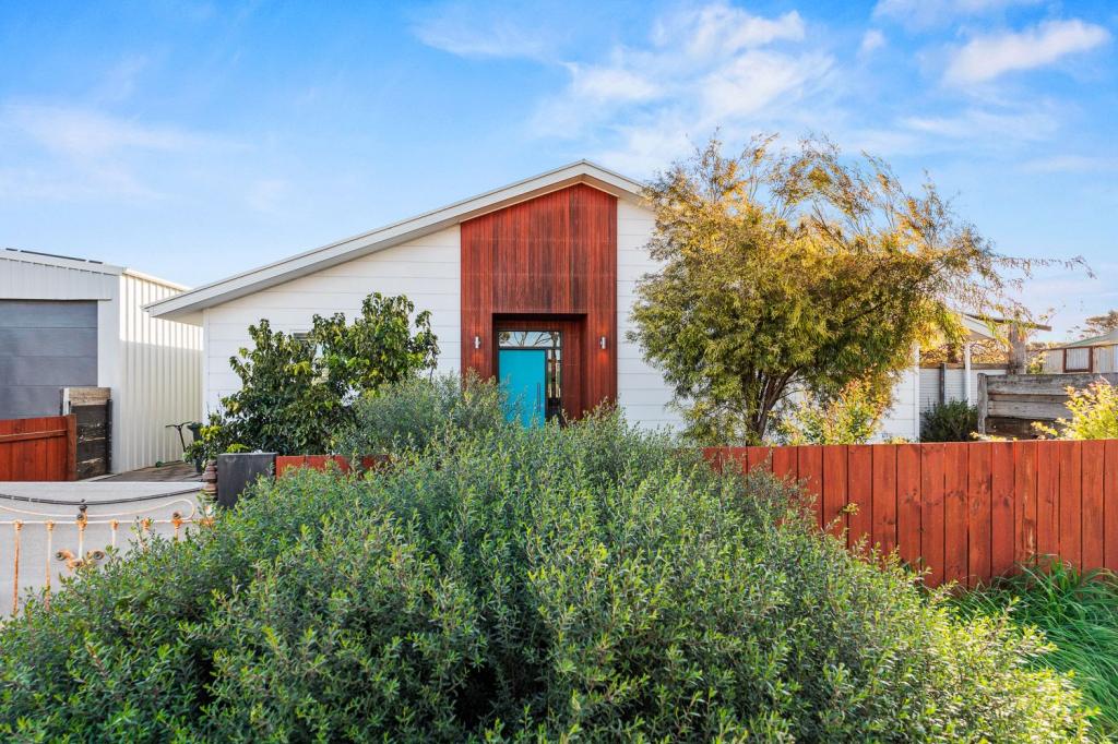 16 Tucker Pde, New Town, SA 5554