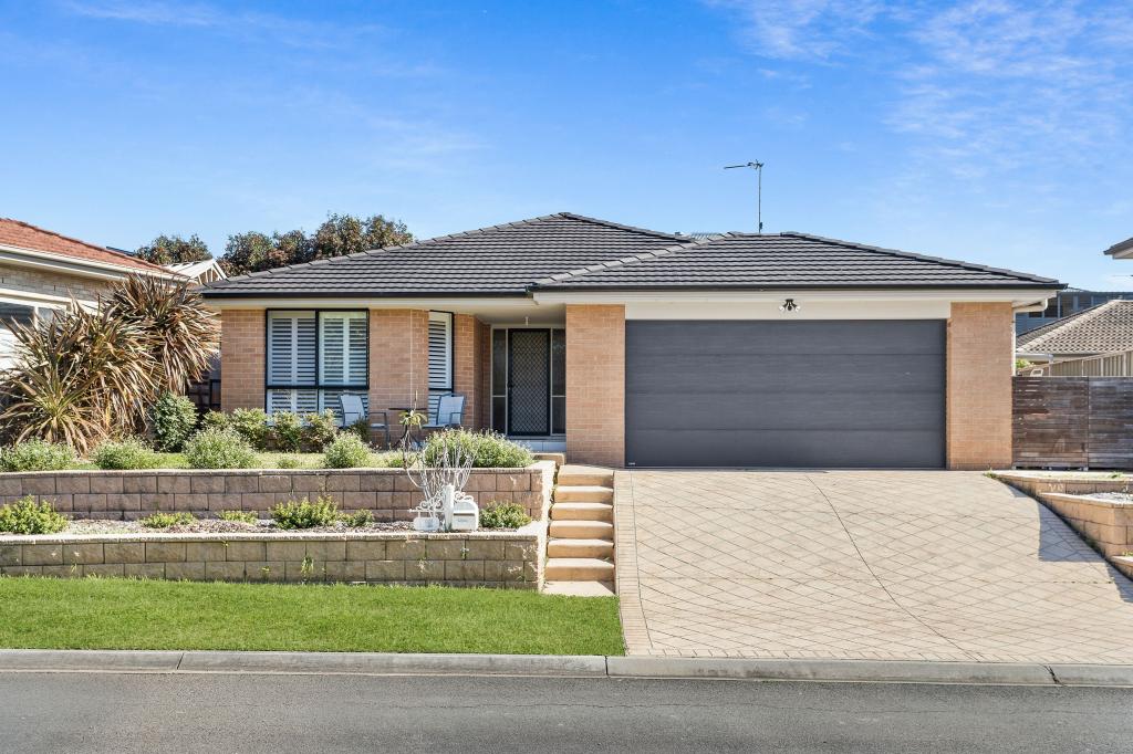 15 Montague Cres, Shell Cove, NSW 2529