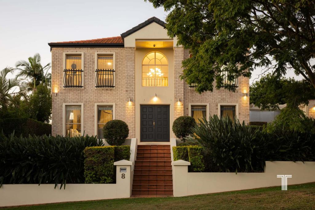 8 Forest Pl, Carindale, QLD 4152