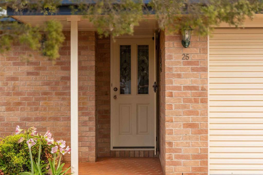25 Westfield Dr, Westbrook, QLD 4350