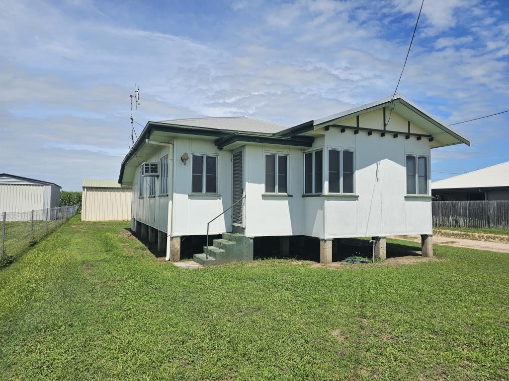 57 Fourteenth Ave, Home Hill, QLD 4806