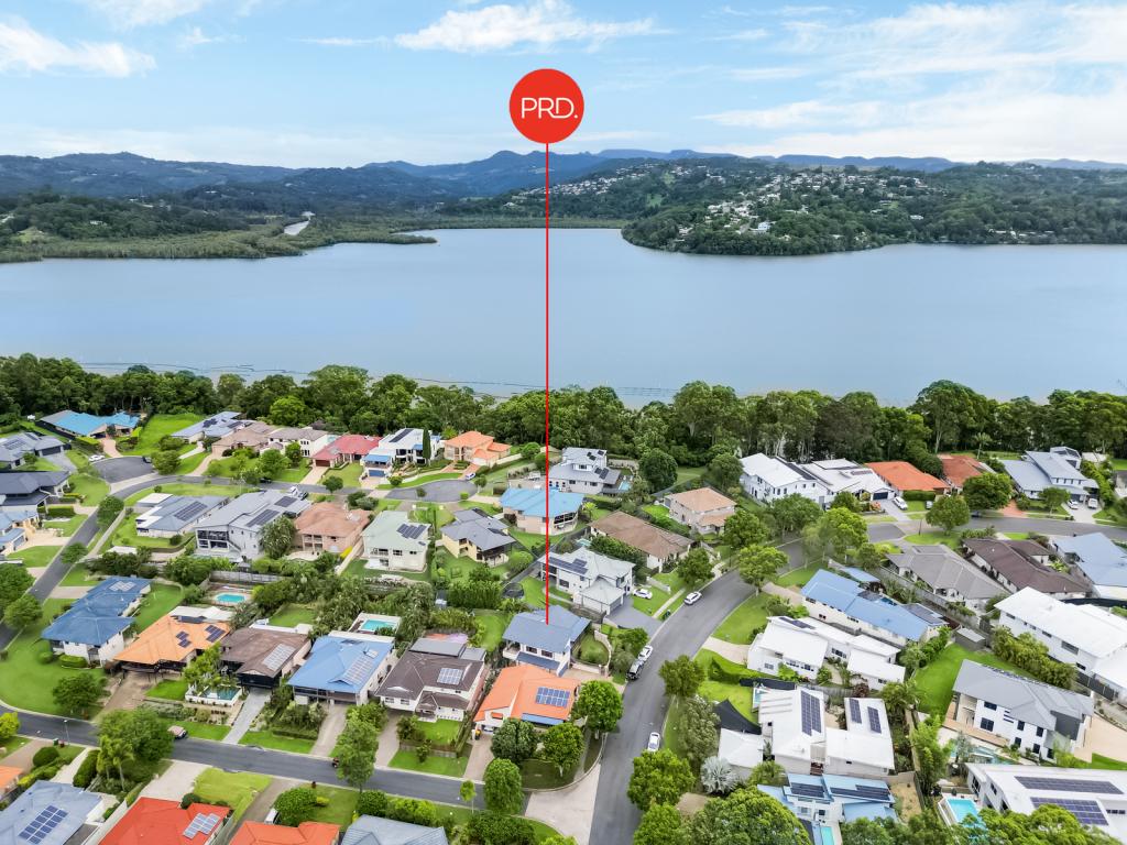 1/2 Daintree Cl, Banora Point, NSW 2486