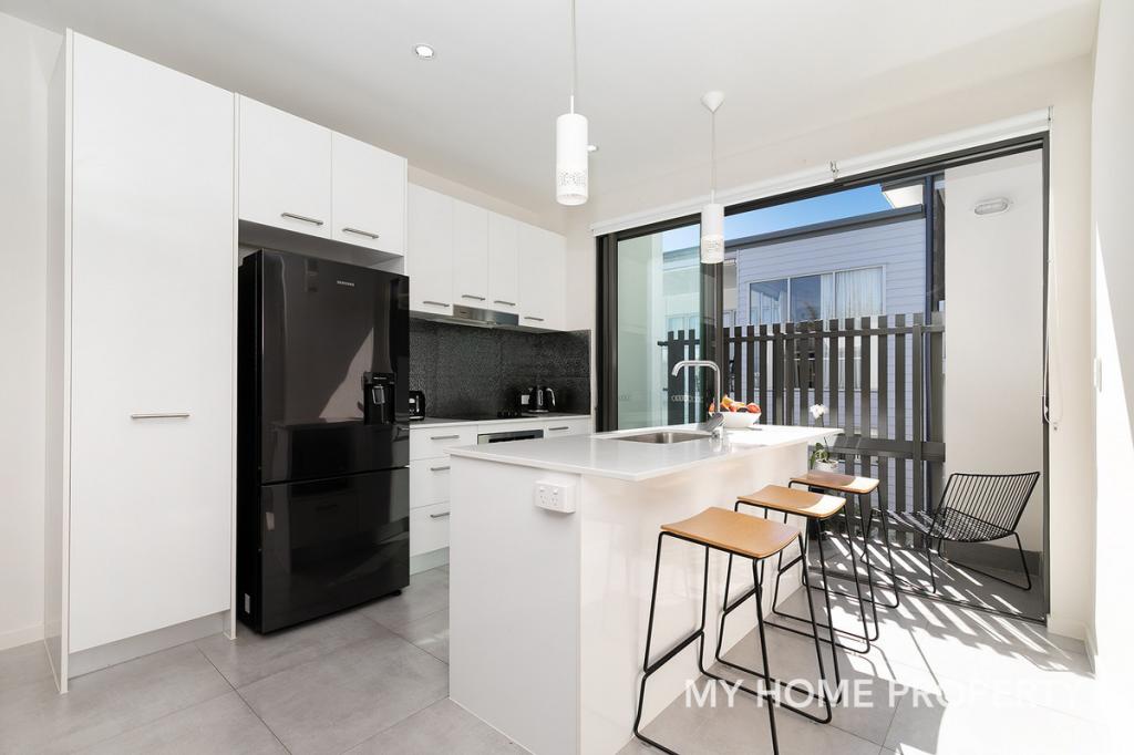 8/15 Lytton Rd, Bulimba, QLD 4171