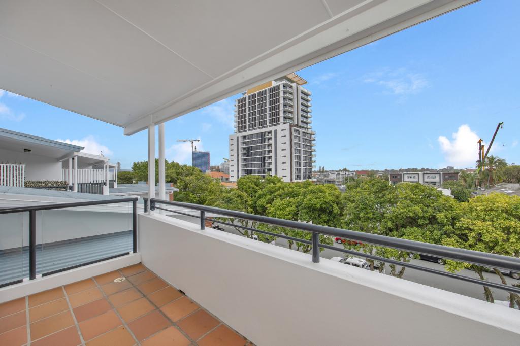 25/20-26 ILLAWONG ST, CHEVRON ISLAND, QLD 4217