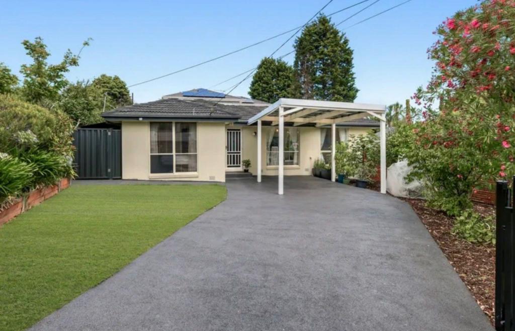 220 Hawthorn Rd, Vermont South, VIC 3133