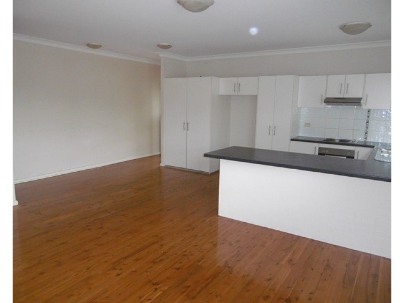 2/58 Pendle Way, Pendle Hill, NSW 2145