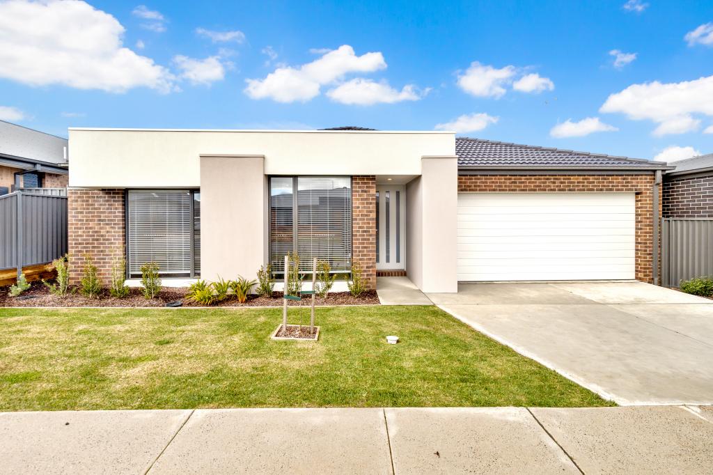 26 Lakeland Dr, Lucas, VIC 3350